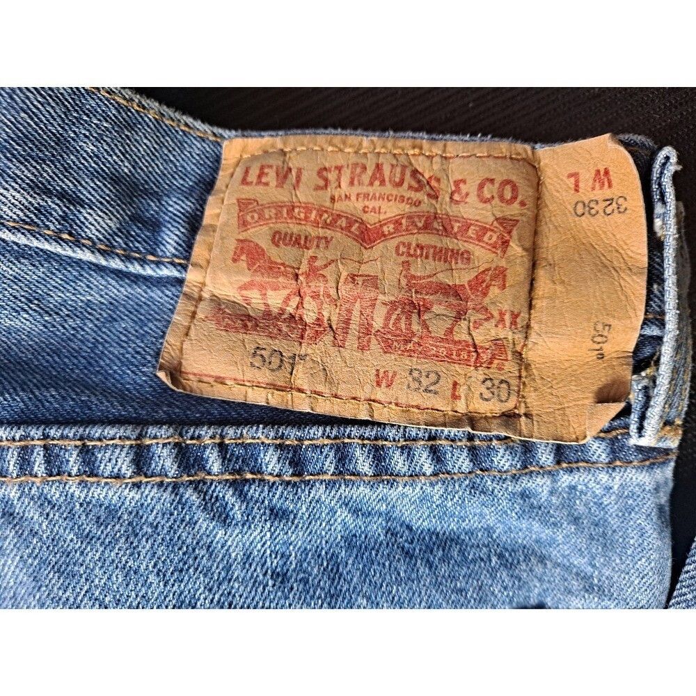 Levi's Levi's 501 Jeans Straight Leg Denim Light Wash Classic Fit W Size US 32 / EU 48 - 2 Thumbnail