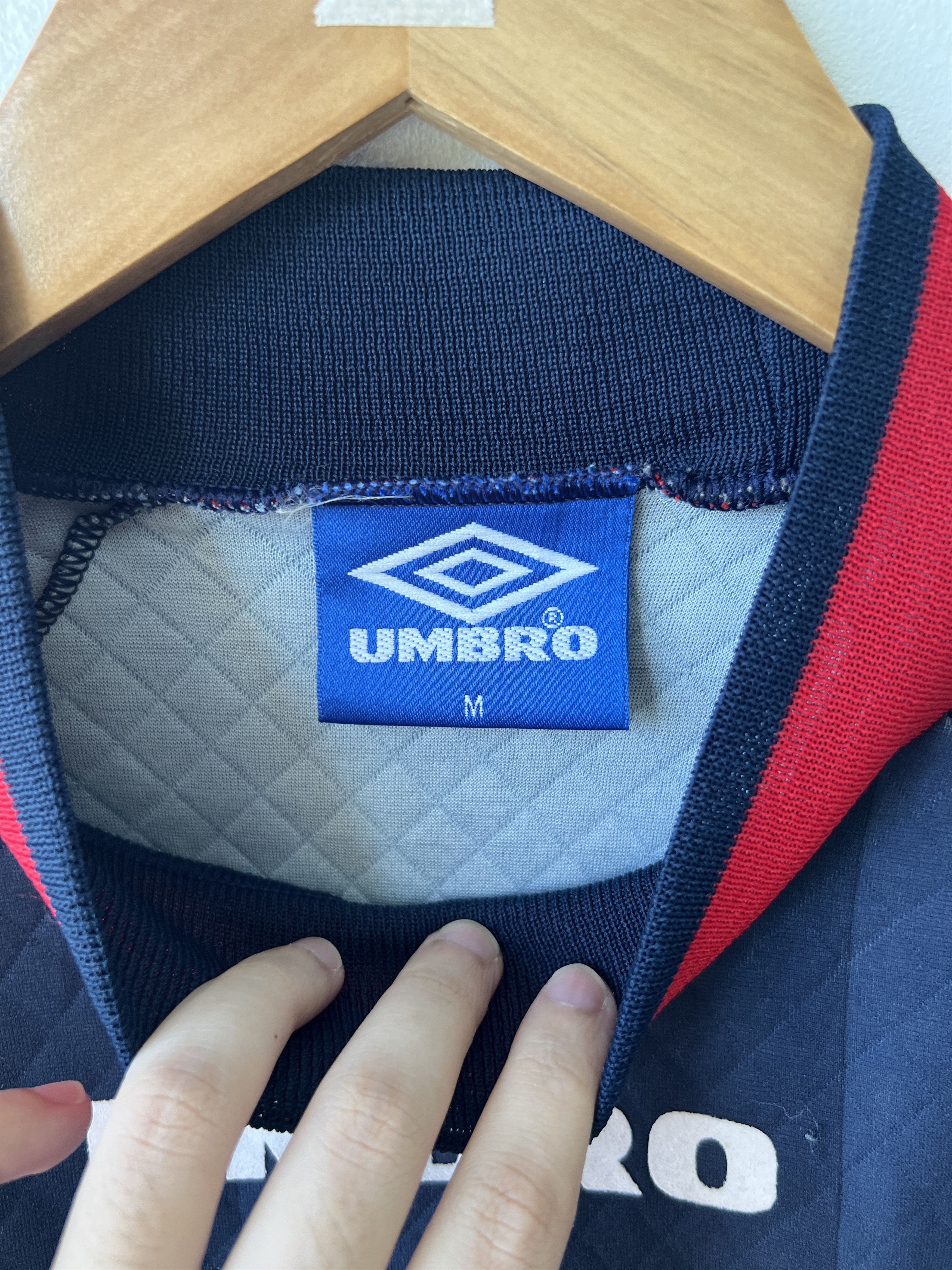 Umbro (M fits L) England 1998-99 GK Kit Seaman #1 Size US M / EU 48-50 / 2 - 3 Thumbnail