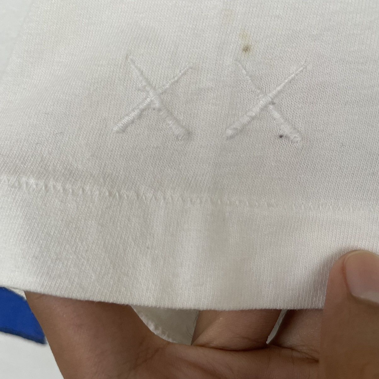 Japanese Brand × Kaws Kaws for Uniqlo T Shirt Travis Style Size US M / EU 48-50 / 2 - 4 Thumbnail