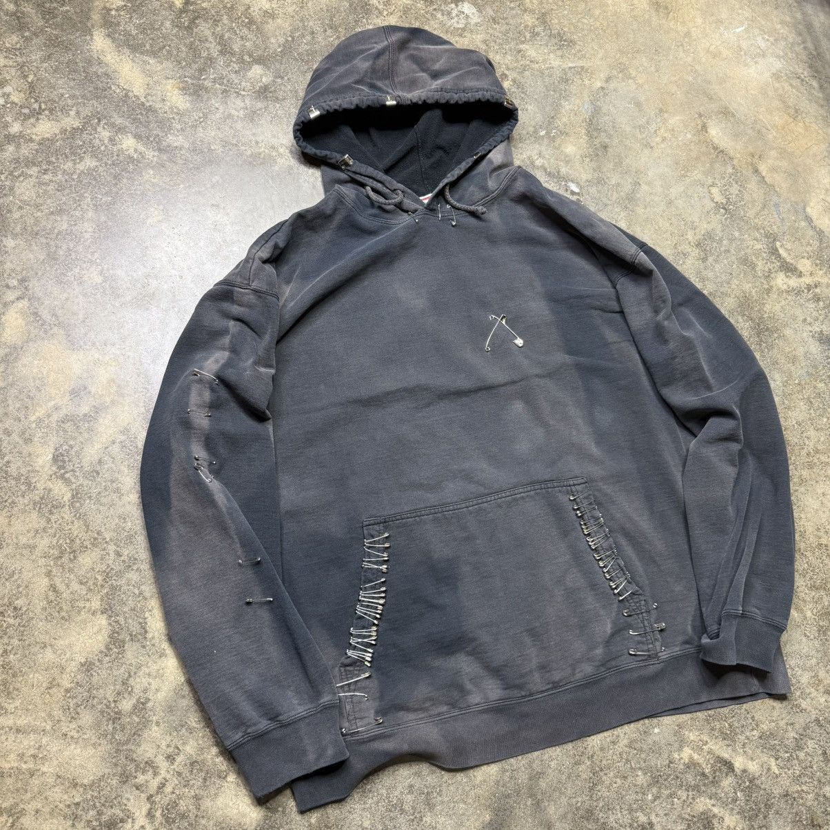 Vintage vintage grunge paperclib lighter cap faded black hoodie Size US XL / EU 56 / 4 - 1 Thumbnail