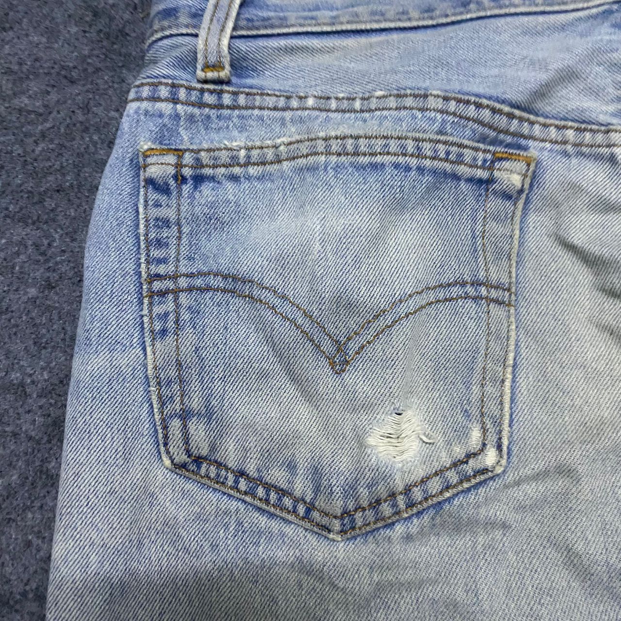 Levi's Vintage Levis 501xx Distressed Denim Kurt Cobain Style Size US 36 / EU 52 - 12 Thumbnail