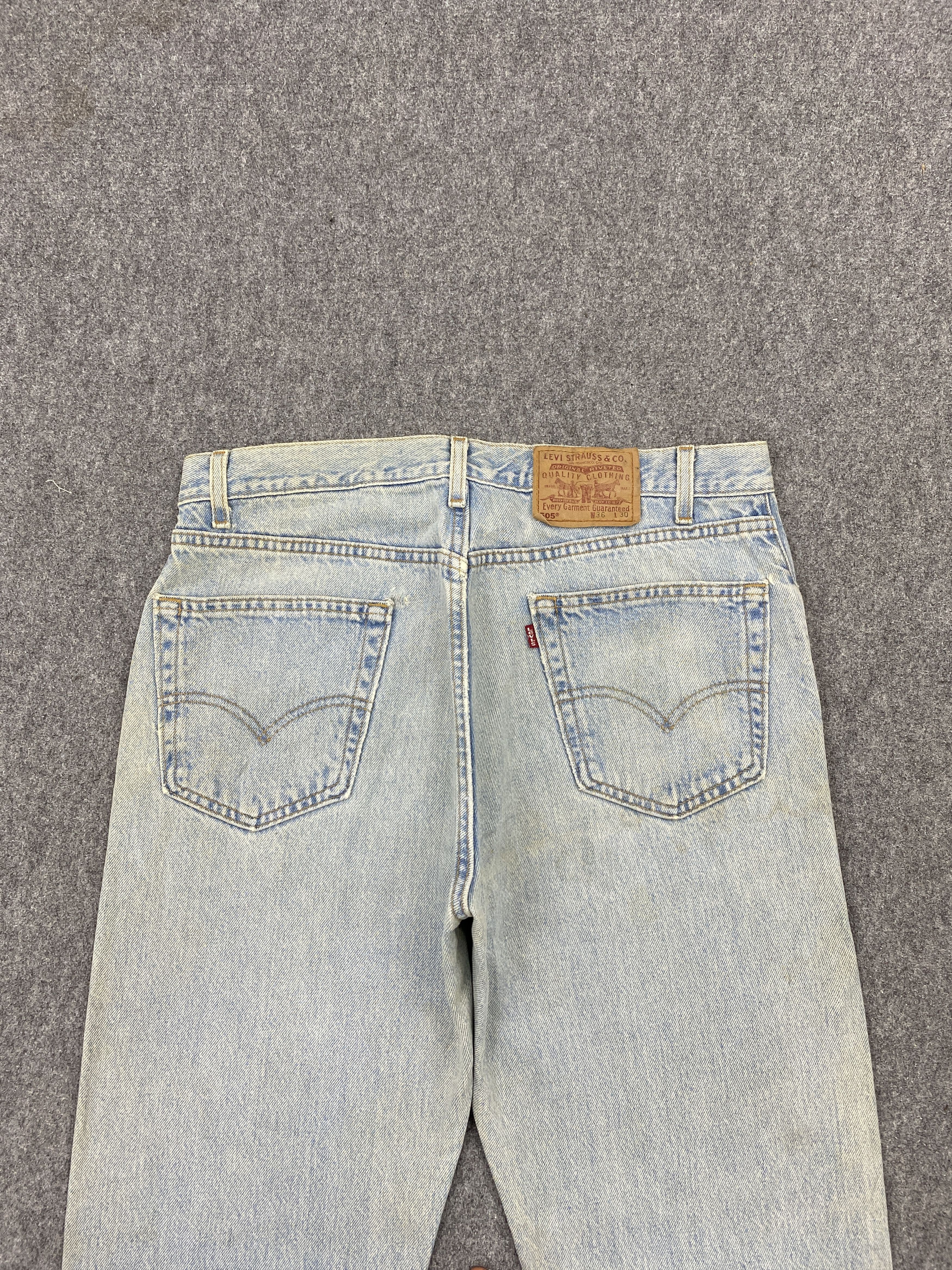 Levi's × Vintage Vintage 90s Levi's 505 Light Washed Denim Jeans Size US 35 - 4 Thumbnail