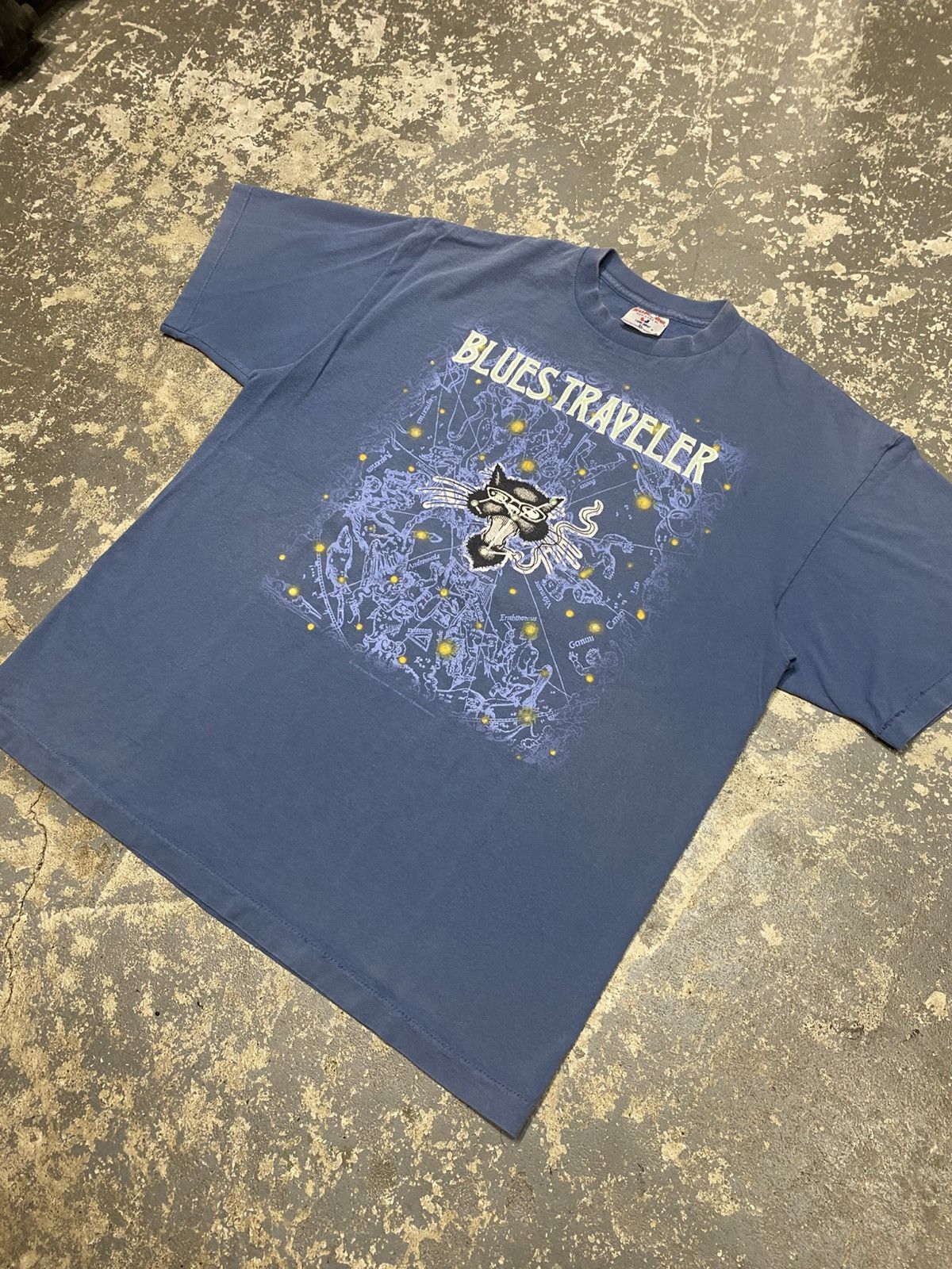 Japanese Brand × Vintage Vintage Blue Travelers Cat Straight On Till Morning Tshirt Size US XL / EU 56 / 4 - 2 Thumbnail