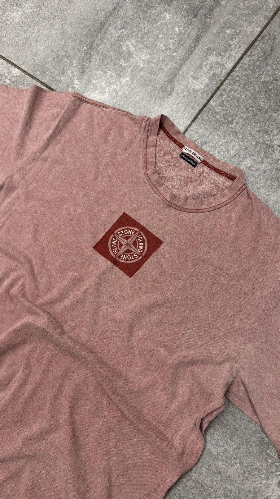 Stone Island Stone Island Pink tee Vintage 90s central logo Size US XL / EU 56 / 4 - 10 Thumbnail