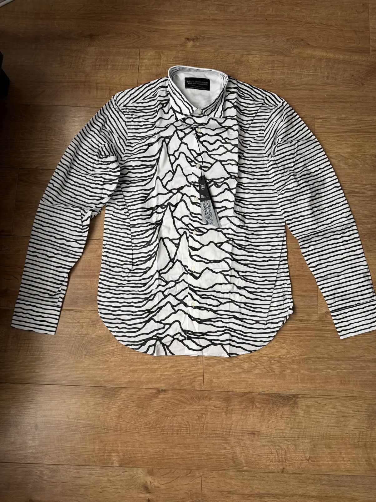 Marc Jacques Burton MJB joy division unknown pleasures shirt Size 42L - 1 Thumbnail