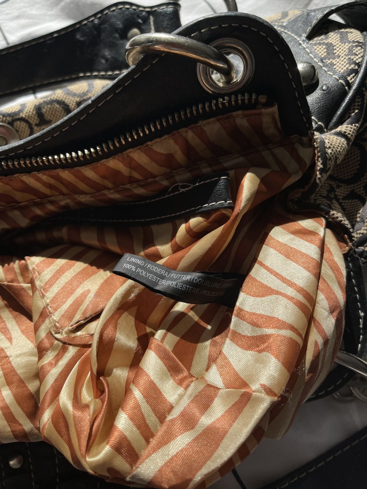 Guess Guess vintage buckle logo bag Monogram mini 00s Y2k Handbag Size ONE SIZE - 15 Thumbnail