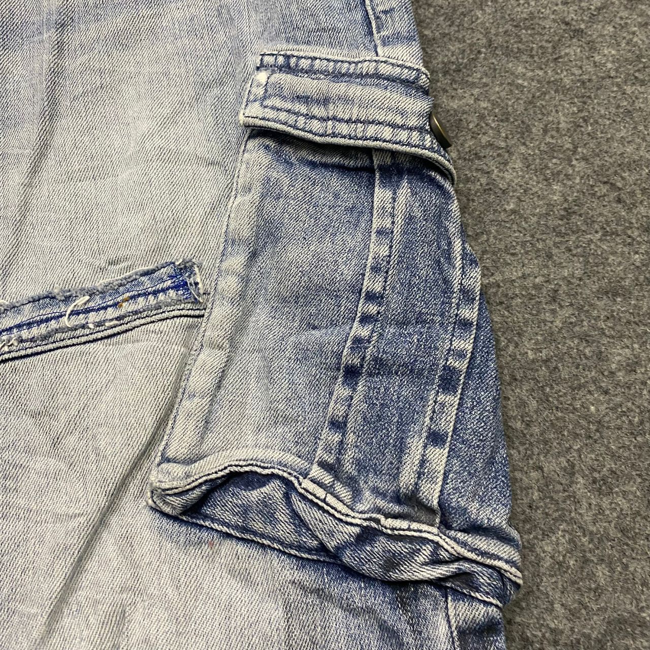 Tornado Mart 💥Best Offer💥Tornado Mart Cargo Denim Distressed Denim Size US 33 - 9 Thumbnail