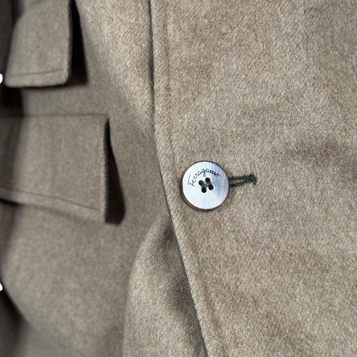 Salvatore Ferragamo Salvatore Ferragamo 54 Reversible Coat 80% Wool 20% Cashmere Size US L / EU 52-54 / 3 - 3 Thumbnail