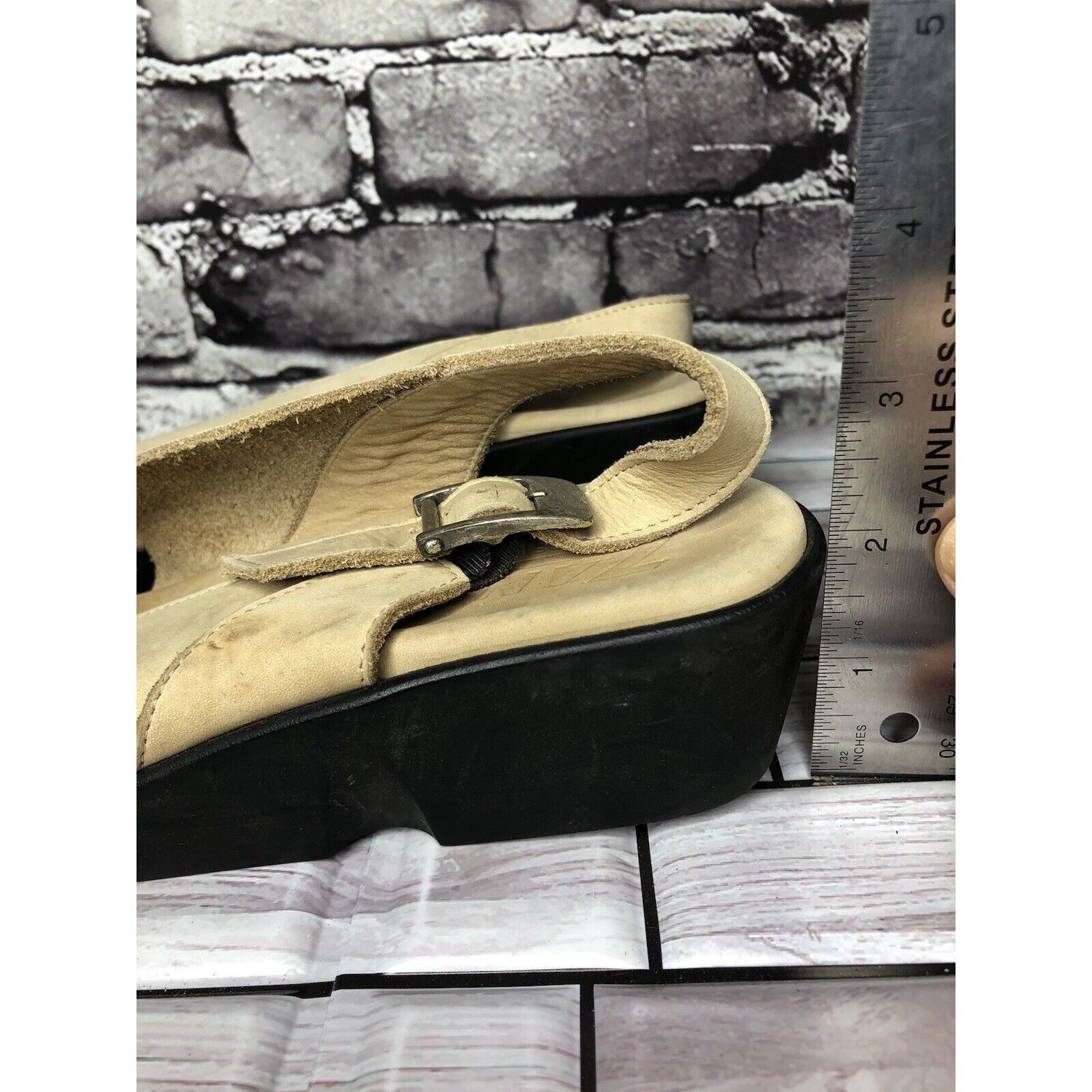 Other ZANTE Beige Tan Nubuck Leather Casual Wedge Strap Sandals Wo Size US 8.5 / IT 38.5 - 12 Thumbnail