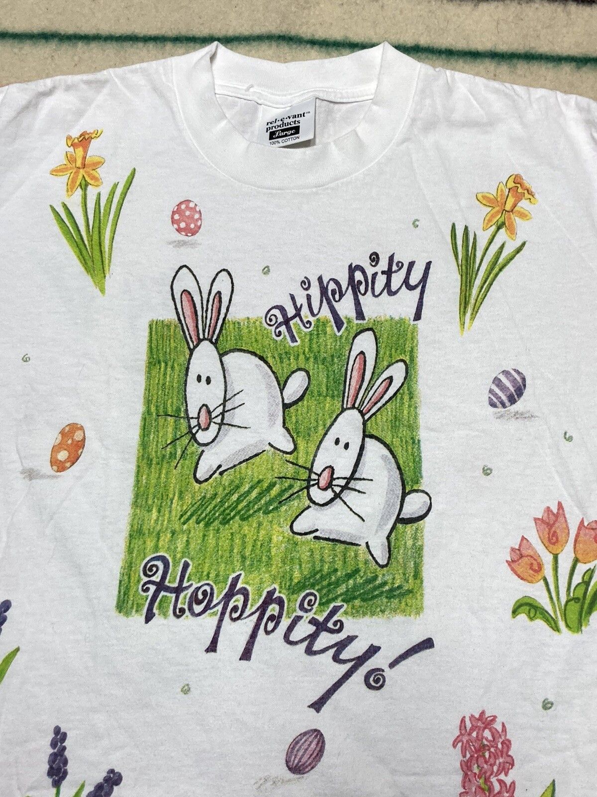 Vintage VTG t shirt bunny rabbit hippity hop animal nature flowers L Size US L / EU 52-54 / 3 - 2 Thumbnail