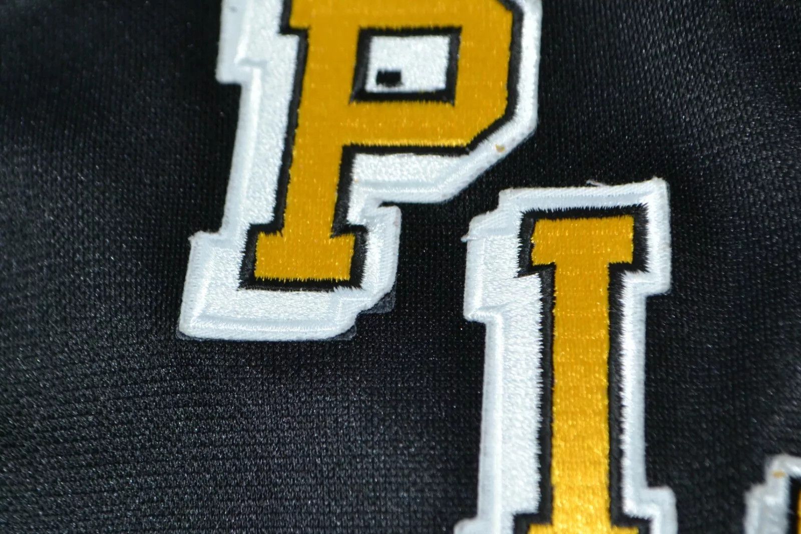 Ccm NHL PITTSBURGH PENGUINS ICE HOCKEY SHIRT CCM SIZE XL Size US XL / EU 56 / 4 - 6 Thumbnail