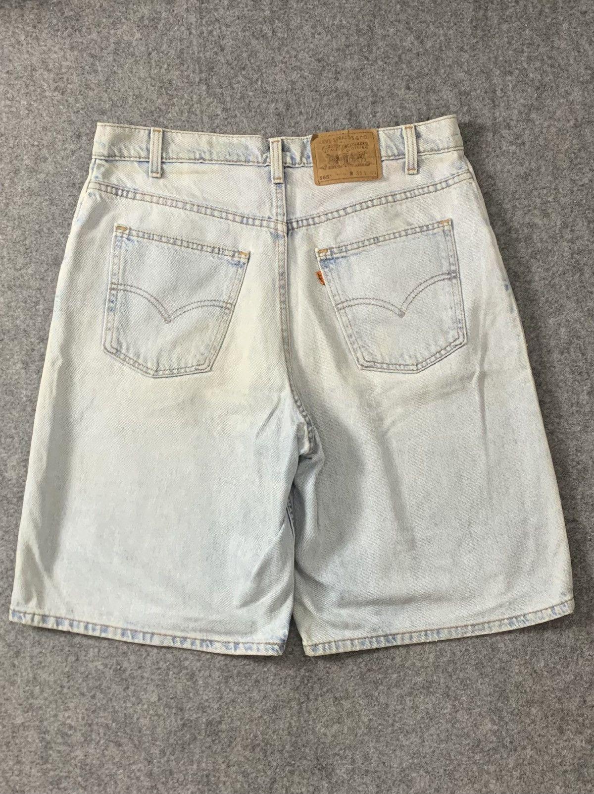 Levi's Vintage Blue Wash 'Levi's 565' Y2K Baggy Fit Jortspants Size US 32 / EU 48 - 2 Thumbnail