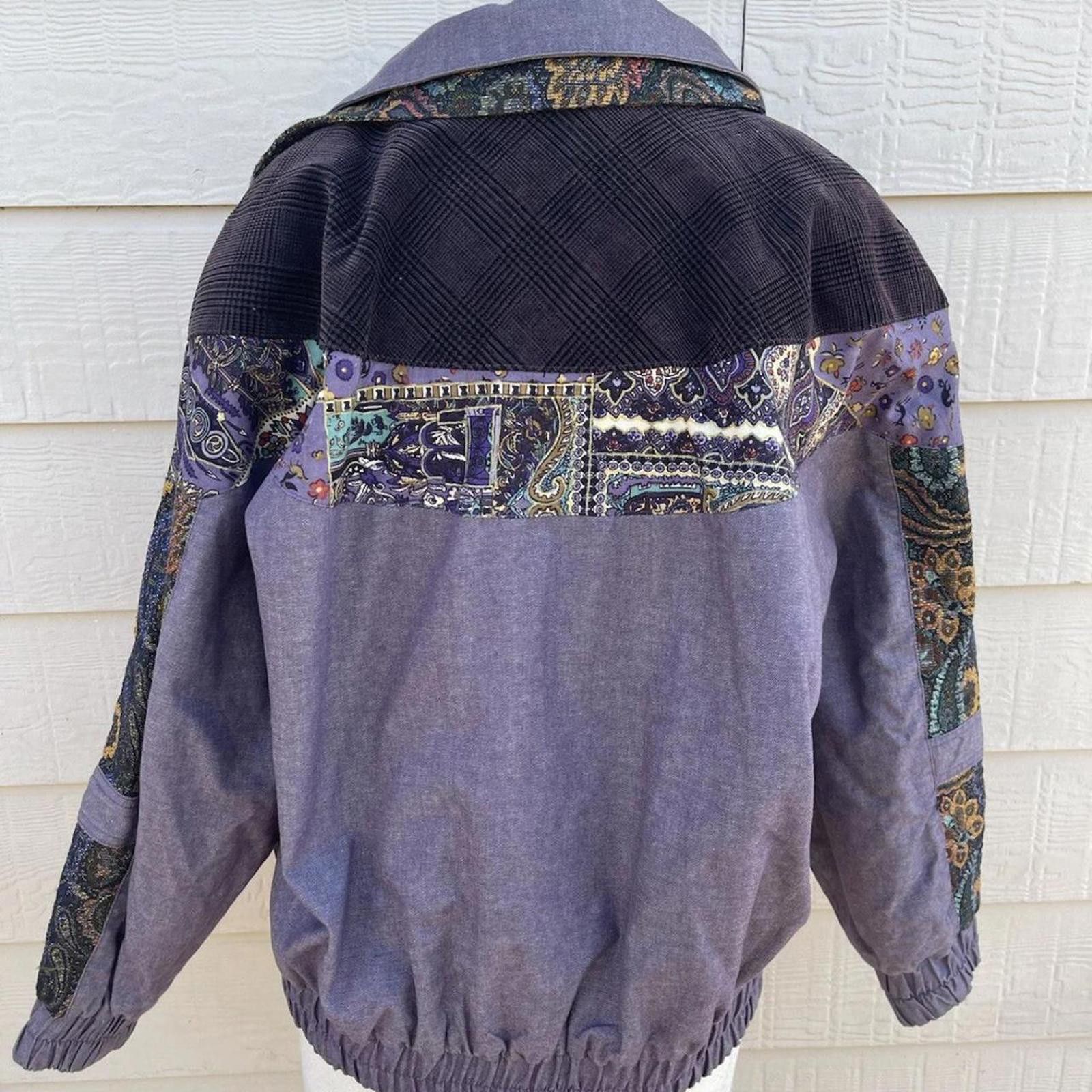 Other 90s bomber jacket and buttons #streetwear #boho Size M / US 6-8 / IT 42-44 - 4 Thumbnail