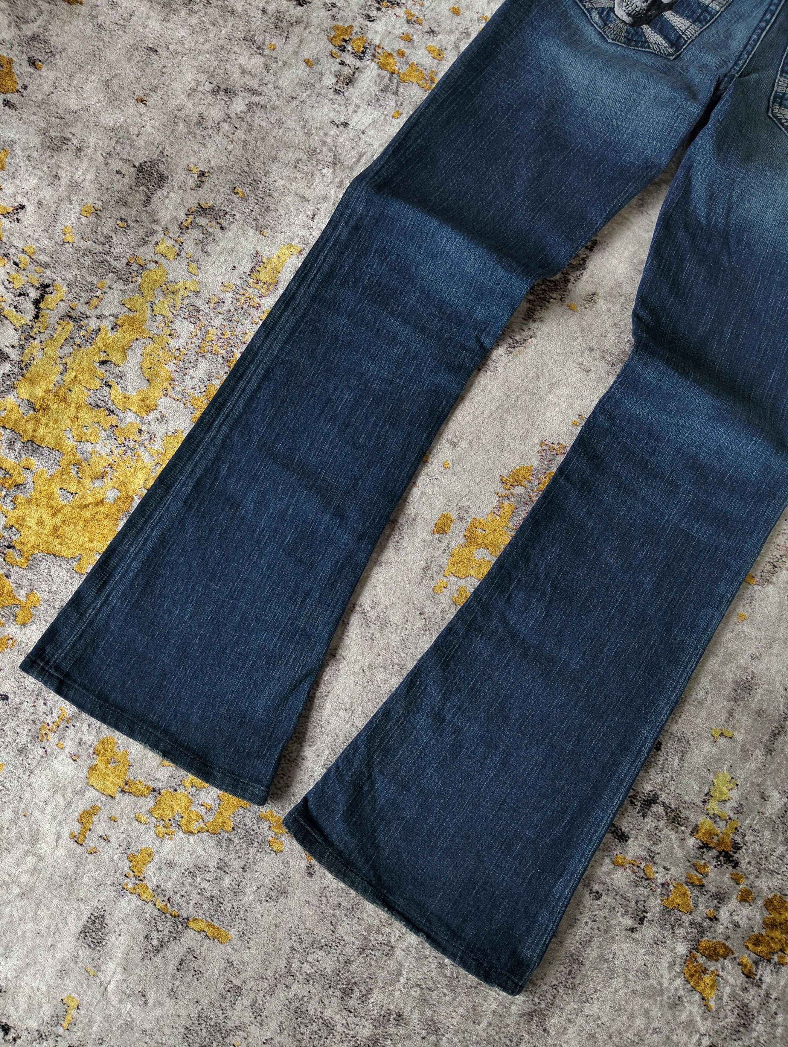 Tornado Mart J&Company Flared Bootcut Skull Embroidered Low Rise Jeans Size 26" / US 2 / IT 38 - 3 Thumbnail