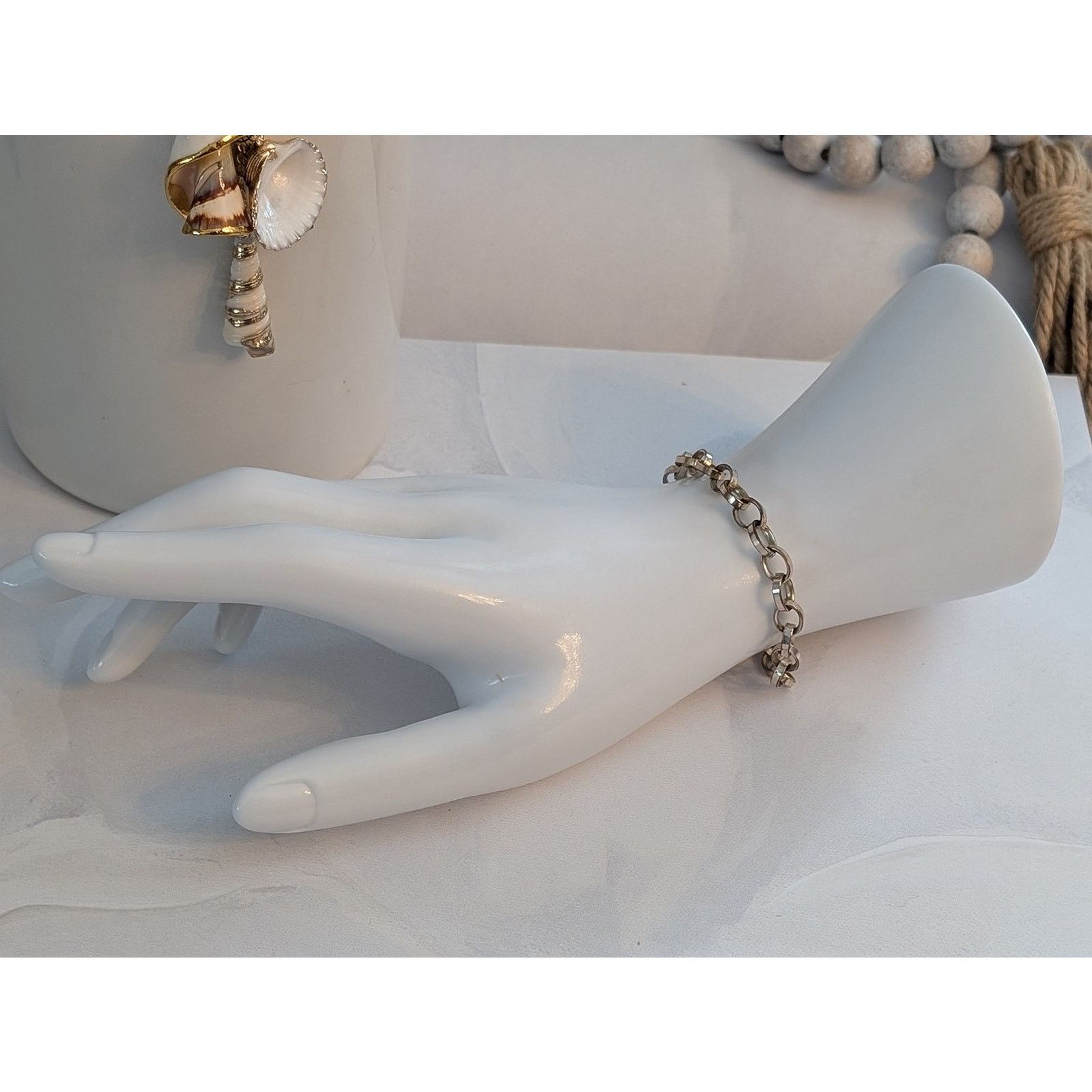 Vintage Vintage 1980s Classic Silver-Tone 7 1/2" Rolo Chain Bracelet Size ONE SIZE - 1 Thumbnail