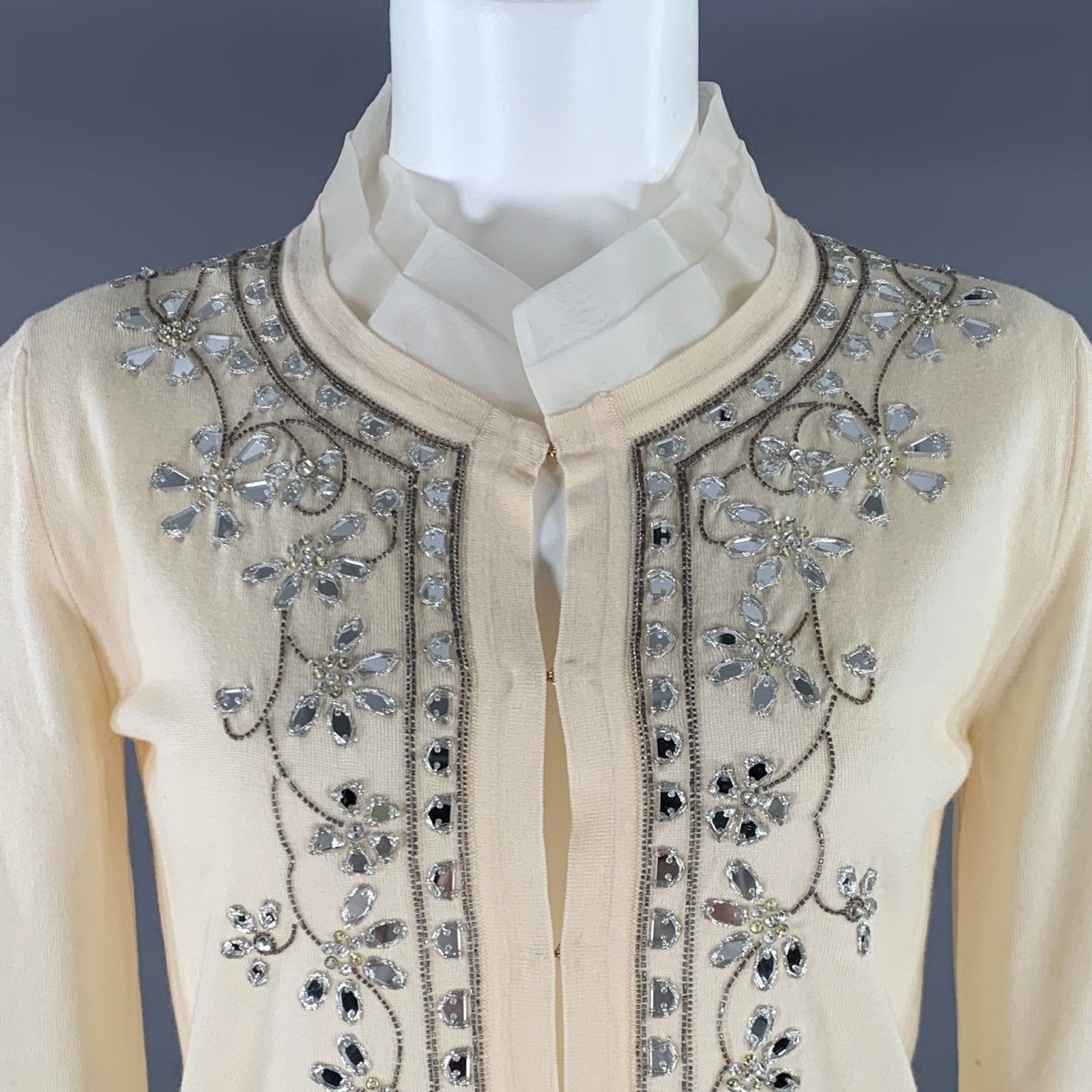 Emilio Pucci EMILIO PUCCI Size S Beige Wool Cardigan Size S / US 4 / IT 40 - 2 Thumbnail