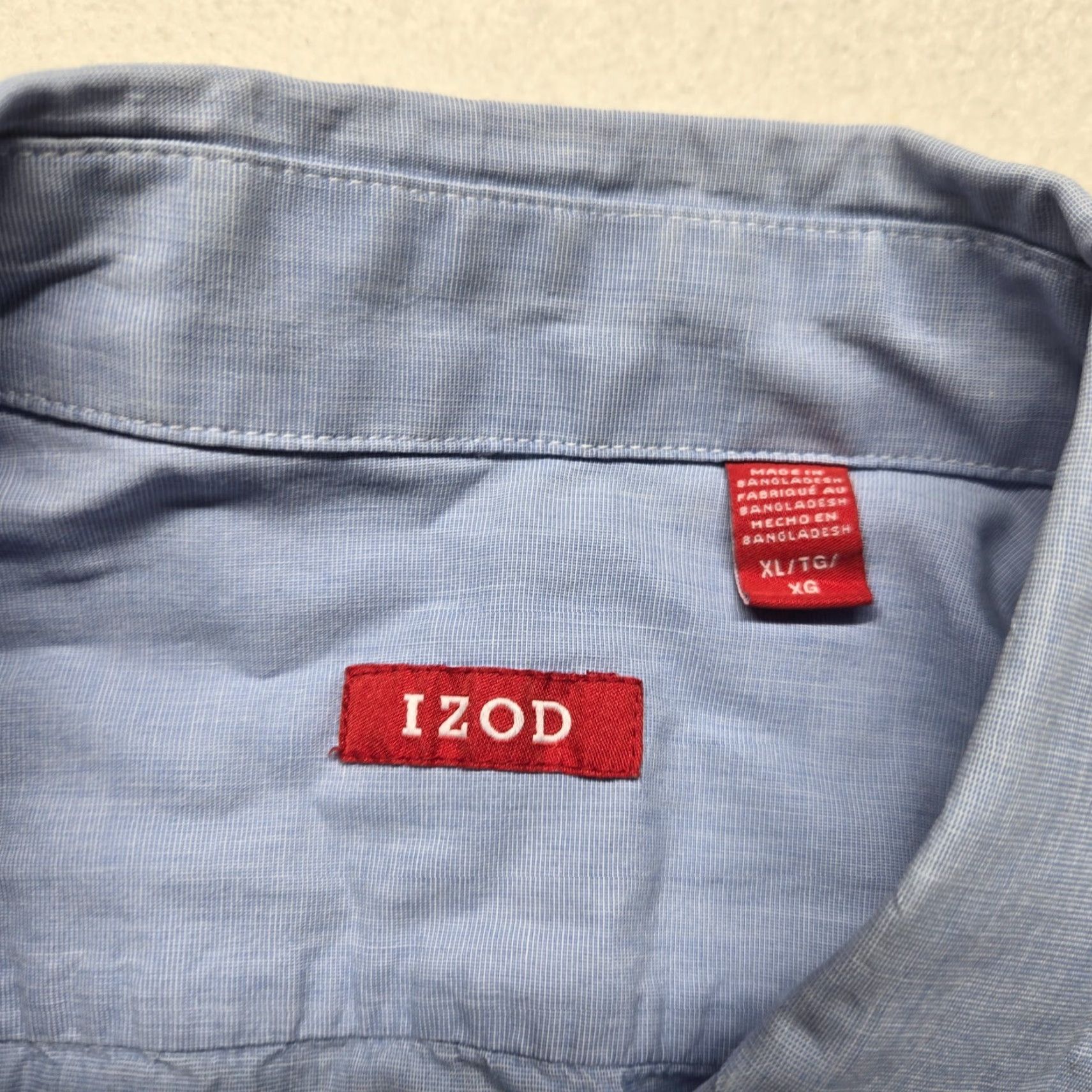 Izod IZOD Dress Shirt Solid Blue Long Sleeve Button-Up XL Regular Fit Mens Size US XL / EU 56 / 4 - 3 Thumbnail