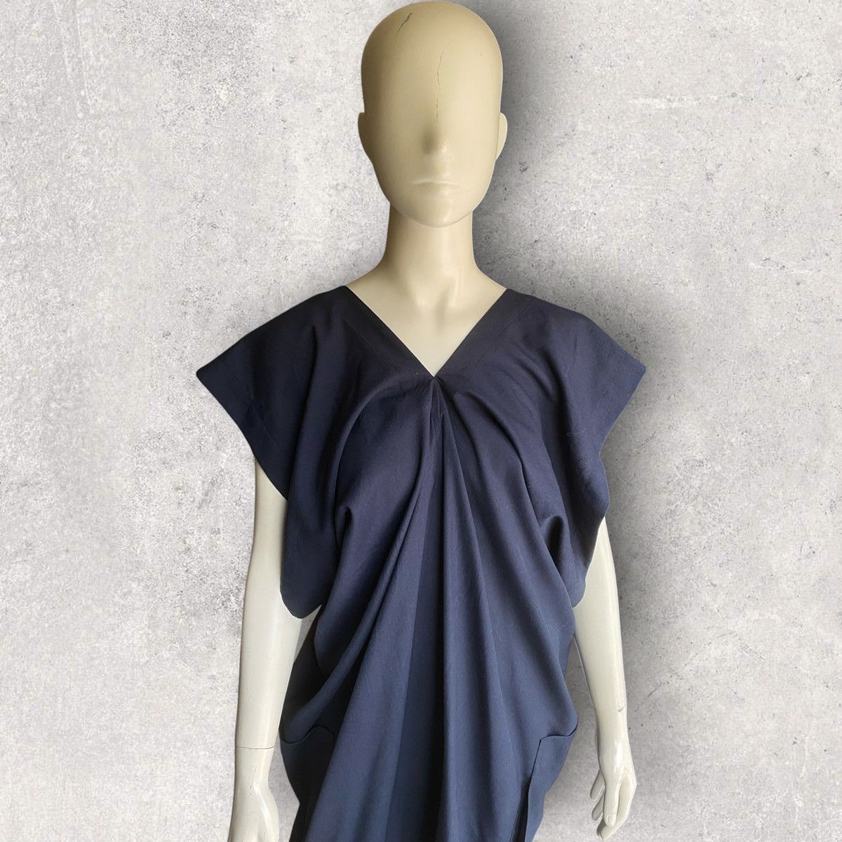 Issey Miyake Issey Miyake V Neck Back Zip Midi Dress Size M / US 6-8 / IT 42-44 - 2 Thumbnail