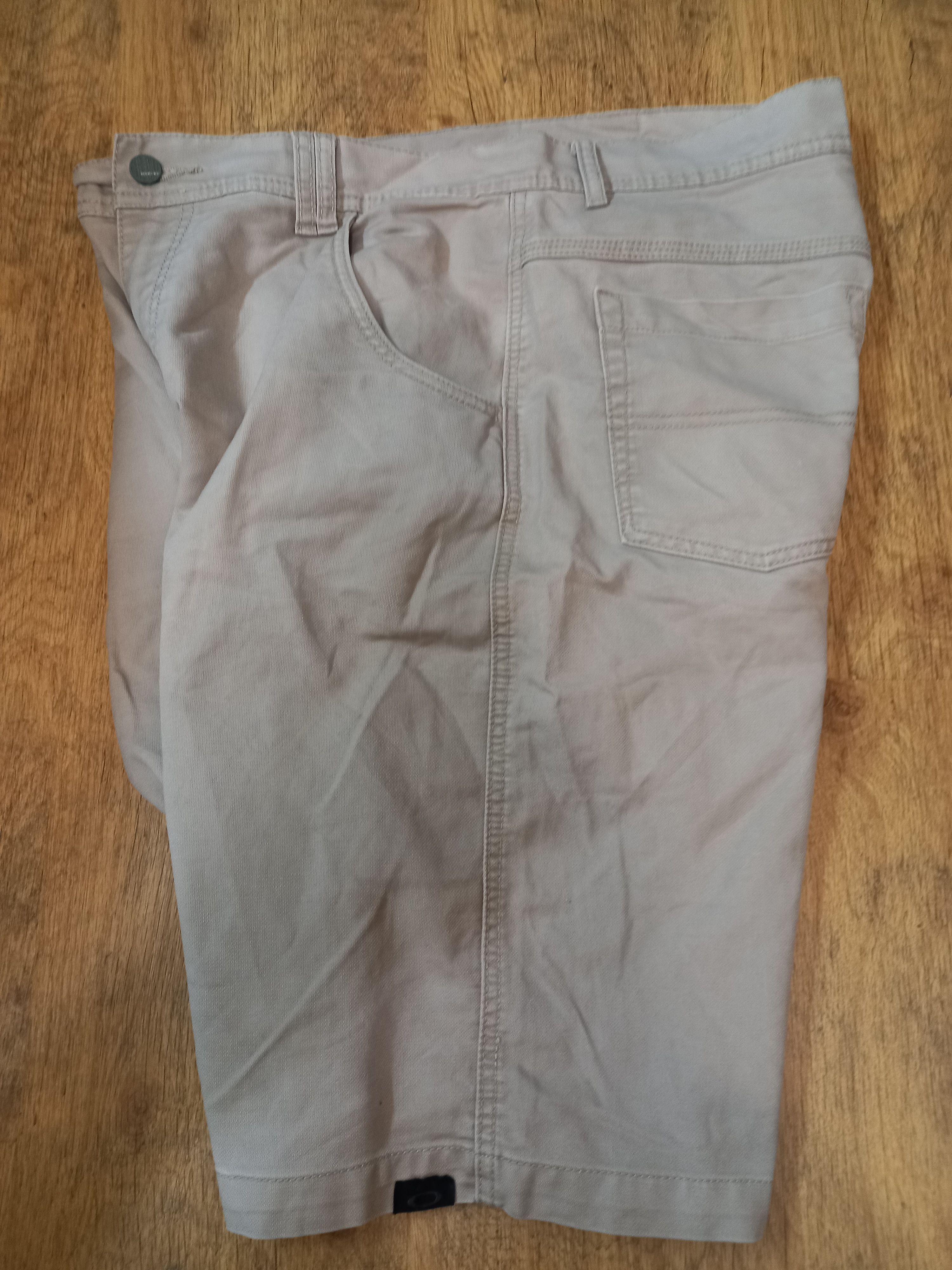 Oakley Oakley vintage cargo shorts Size US 34 / EU 50 - 2 Thumbnail