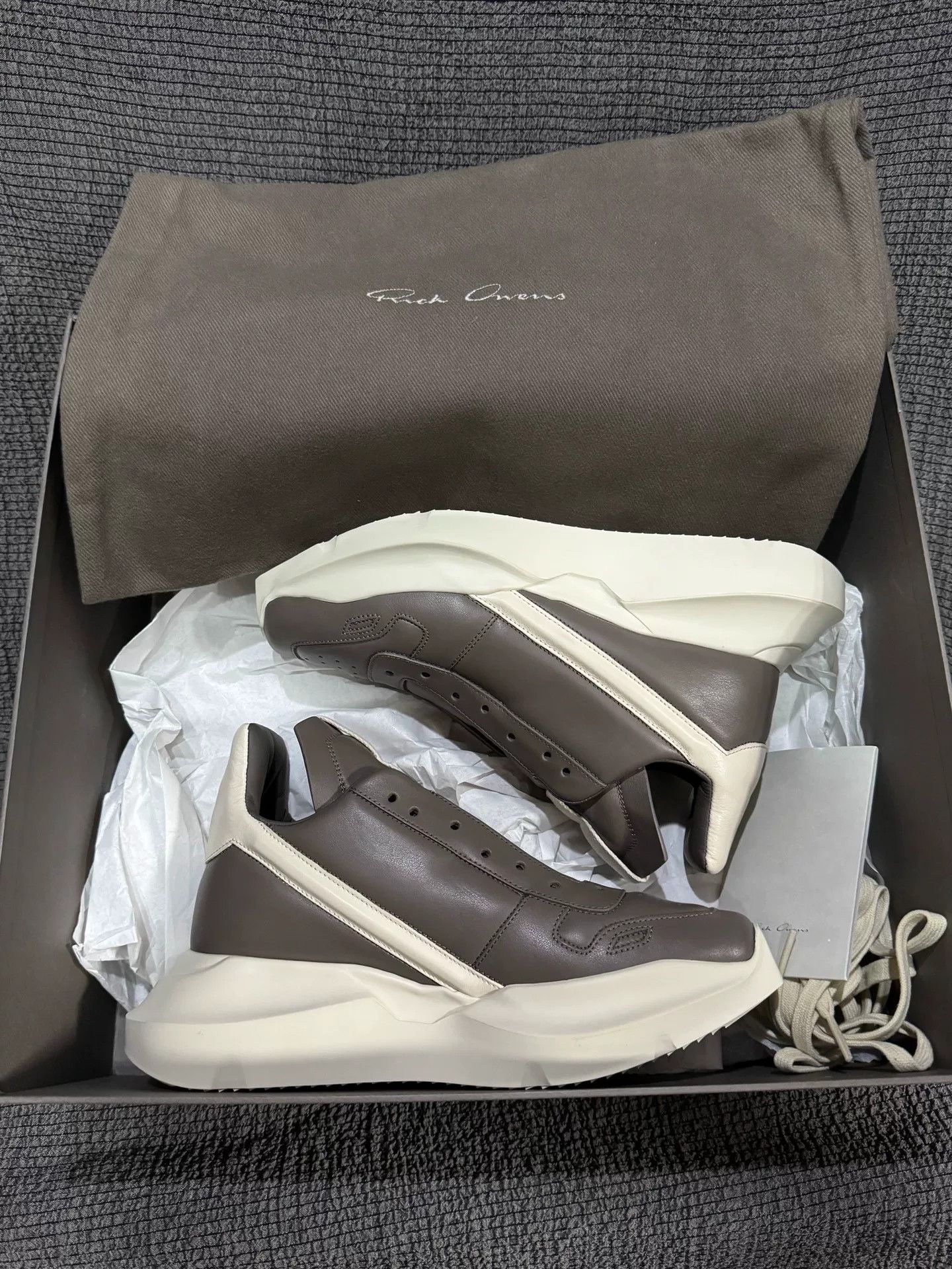 Rick Owens Rick Owens Beige Leather Sneakers Size US 6 / EU 39 - 1 Thumbnail