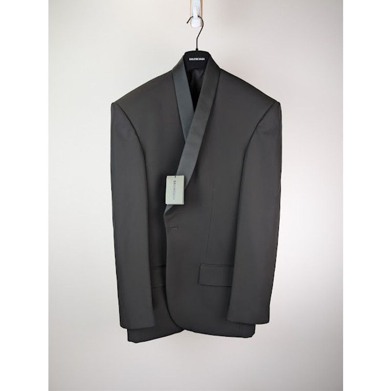 Balenciaga o1rshd1 Oversized Tuxedo Jacket in Black Wool Barathea Size US XXS / EU 40 - 1 Thumbnail