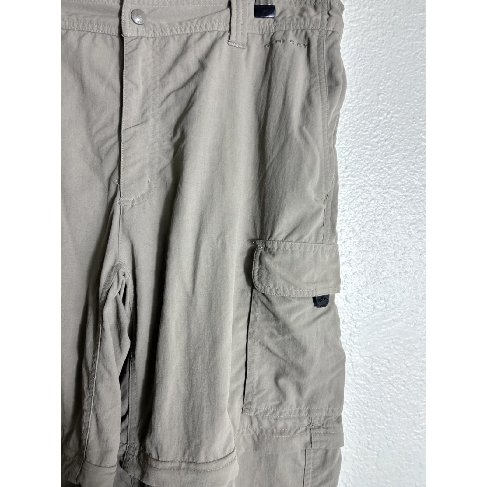 Olive Columbia GRT Convertible Cargo Pants Men's L Olive/Gray Nylon Quick Dry Pockets Ankle Zip Casual Travel Size US 33 - 5 Thumbnail