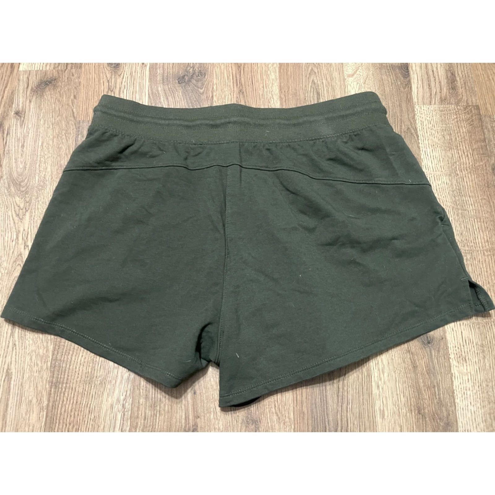 Vintage All In Motion Shorts Women's XL Green Tie Waist Pull On Casual Spring Summer Fall Womens Size 40" / US 18 - 2 Thumbnail