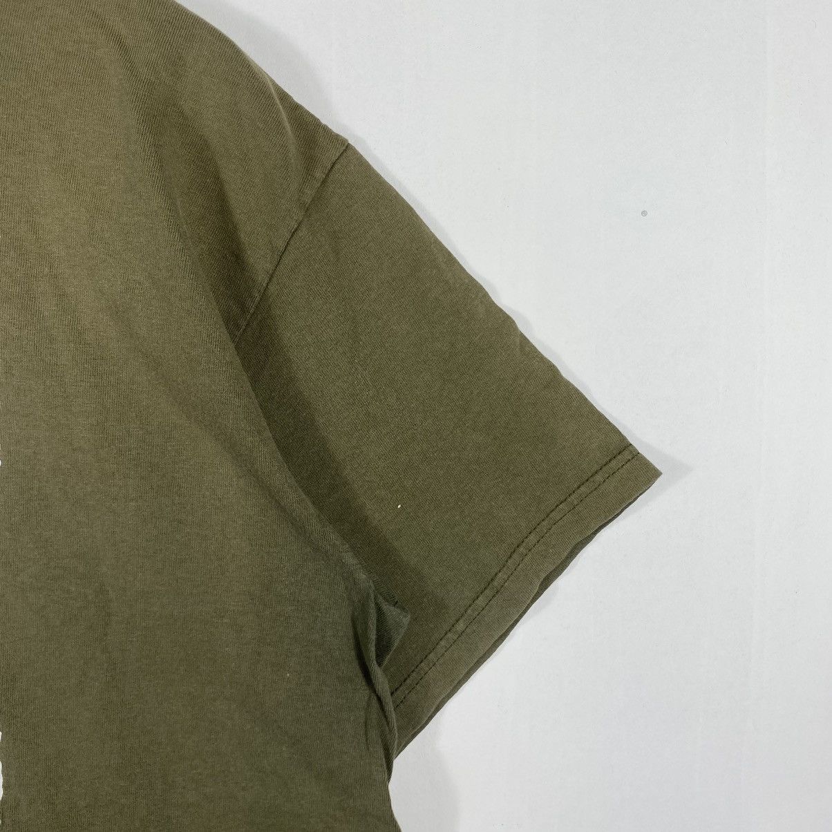 ADDICT Vintage ADDICT Guns Don't Argue Graphic Faded Tee Shirt Size US L / EU 52-54 / 3 - 4 Thumbnail