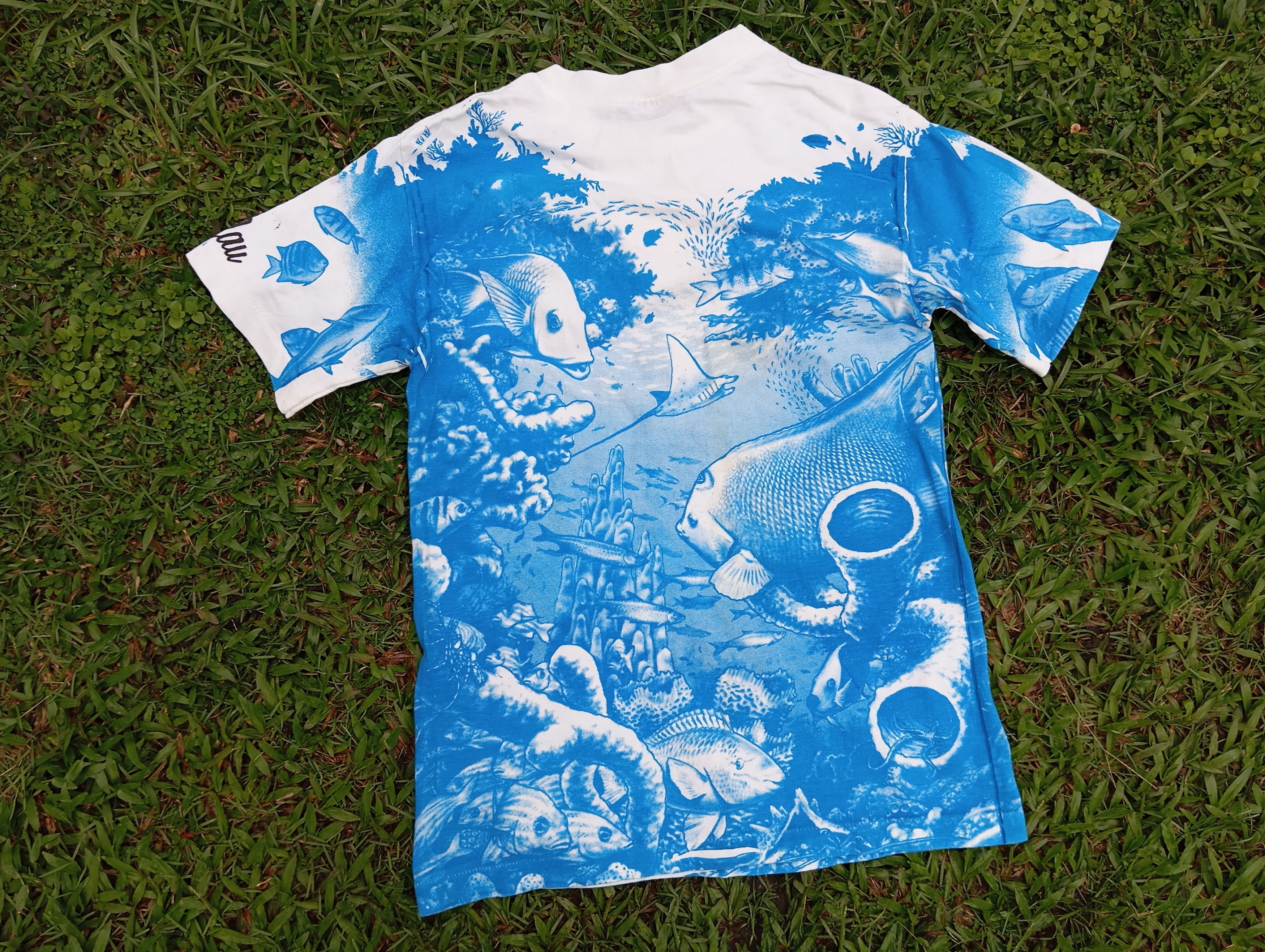 Vintage VTG Wildlife Fish AOP tshirt 🐡🤿 Fullprint Hawaii Habitat Size US S / EU 44-46 / 1 - 3 Thumbnail