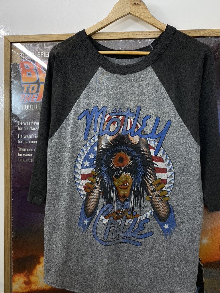 Band Tees × Vintage 1987 Vintage Motley Crue Girls Tour Original Band Raglan Tee Size US M / EU 48-50 / 2 - 7 Thumbnail