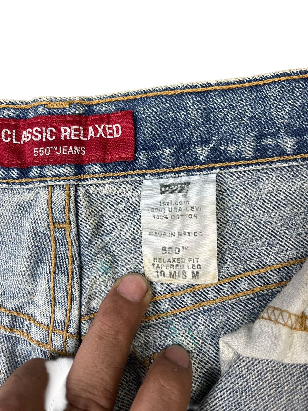 Levi's Vintage Levi’s 550 Relaxed Fit Tapered Leg Jeans Size US 30 / EU 46 - 6 Thumbnail