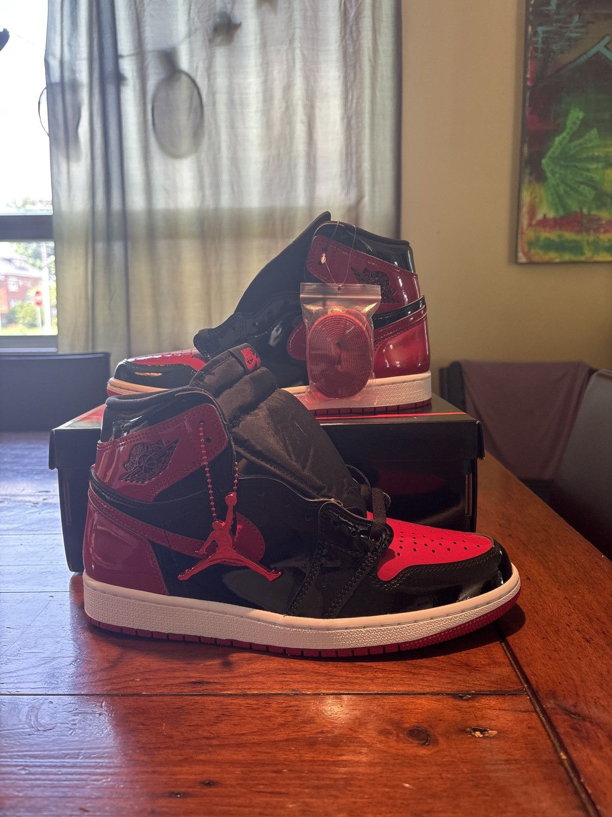 Jordan Brand Jordan 1 High OG Patent Bred Size US 9.5 / EU 42-43 - 1 Thumbnail
