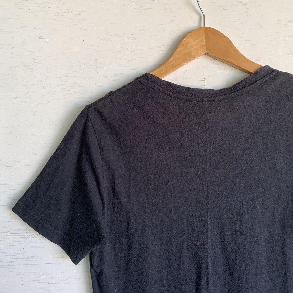 Undercover × Uniqlo Uniqlo Undercover Tee Size US S / EU 44-46 / 1 - 18 Thumbnail
