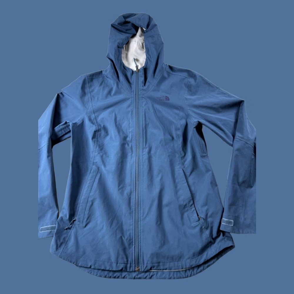The North Face The North Face Jacket Womens L Blue Full Zip Outdoor Hiking Camping Running Fall Size L Regular Adult Womens Nature Outdoors Sportswear Pyq? Size L / US 10 / IT 46 - 1 Thumbnail