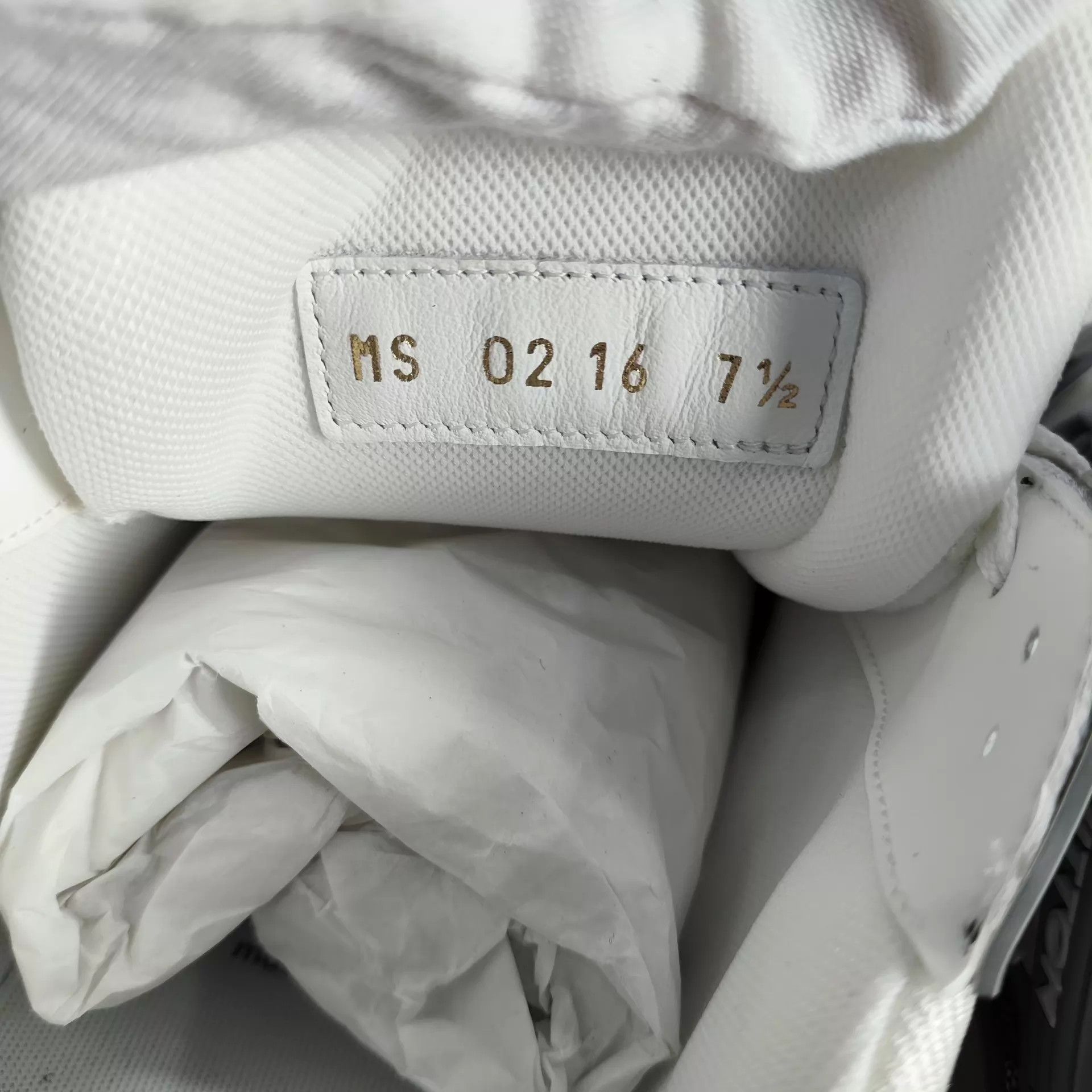 Louis Vuitton LV Gray & White Denim Trainer 7.5 New with Tags Size US 8.5 / EU 41-42 - 6 Thumbnail