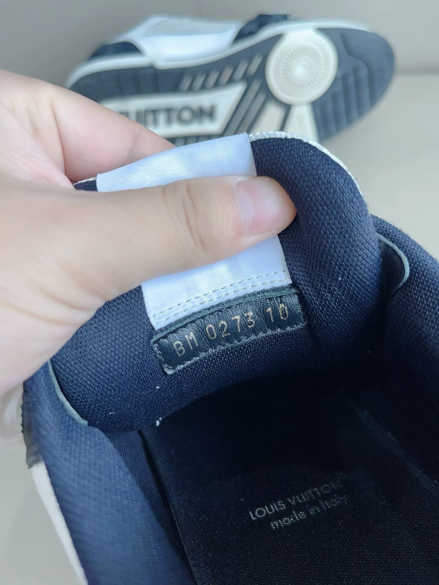 Louis Vuitton Louis Vuitton LV Trainer Black/White Velcro 44 EU - ond. Size US 11 / EU 44 - 8 Thumbnail