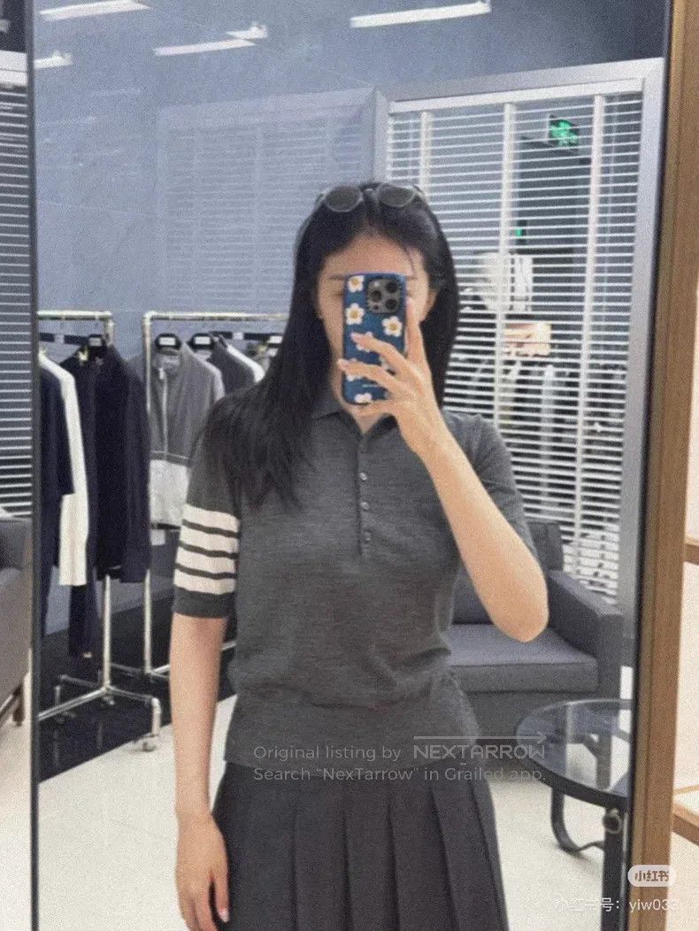 Thom Browne Thom Browne Four Stripe Wool Knit Sweater, Medium Gray Size XS / US 0-2 / IT 36-38 - 8 Thumbnail