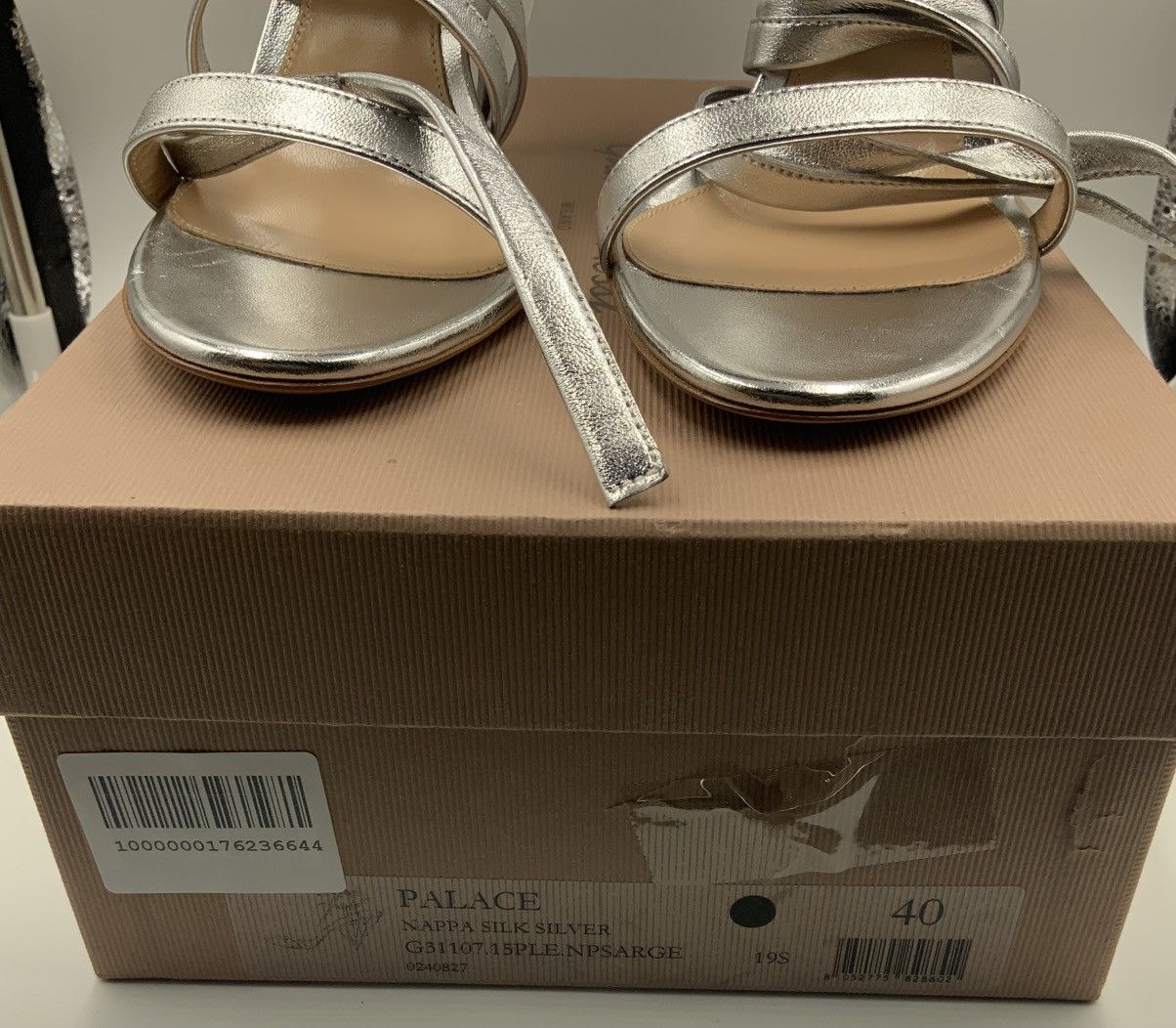 Gianvito Rossi Palace Napa Silk Silver. Size US 10 / IT 40 - 4 Thumbnail
