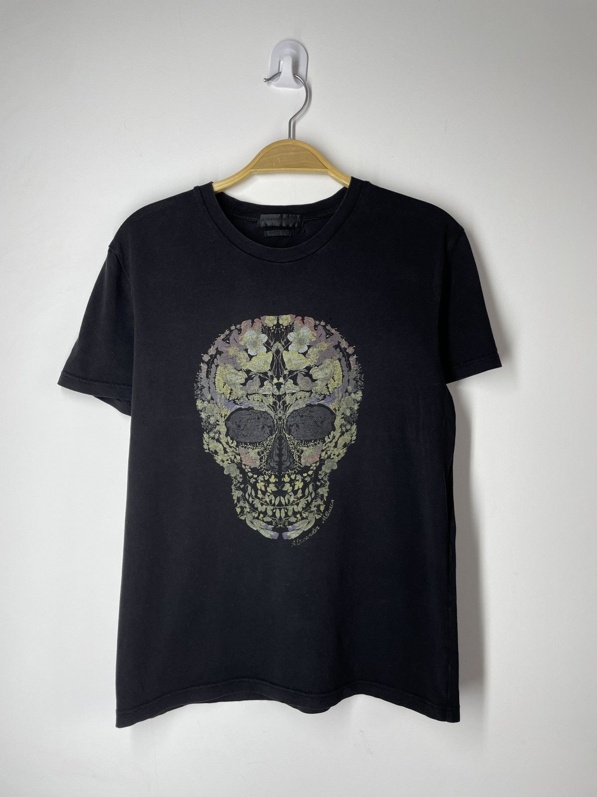 Alexander McQueen Alexander Mcqueen floral skull t shirt Size XS / US 0-2 / IT 36-38 - 1 Thumbnail