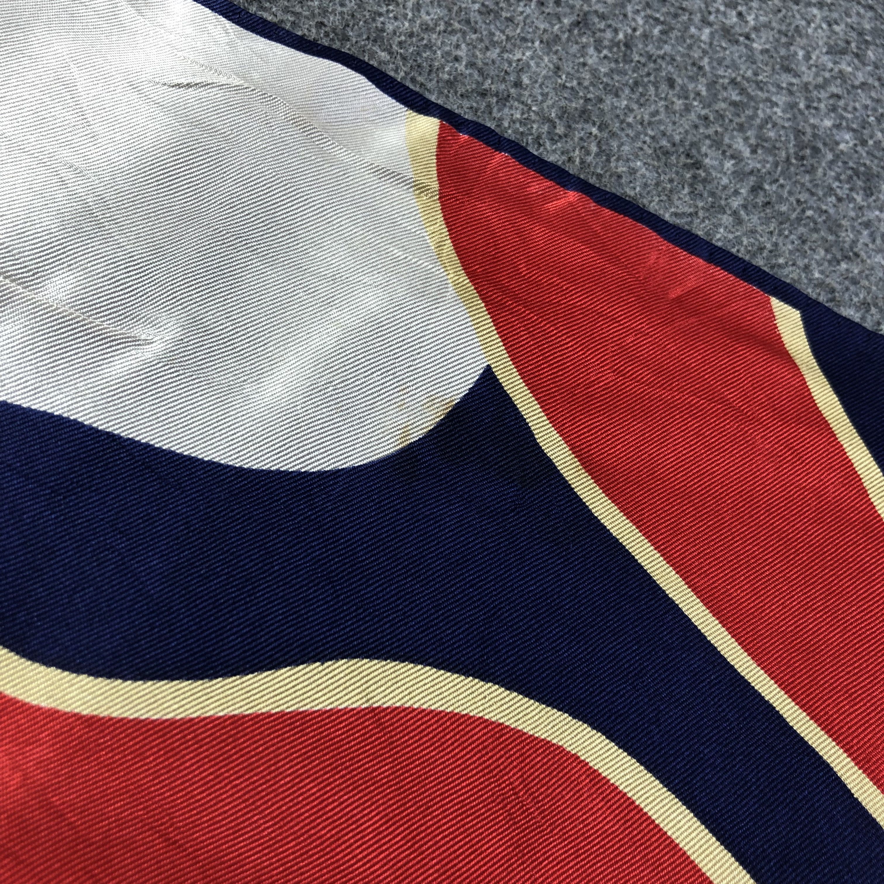 Japanese Brand Vintage Abstract Design Hand Rolled Silk Scarf M530 Size ONE SIZE - 10 Thumbnail