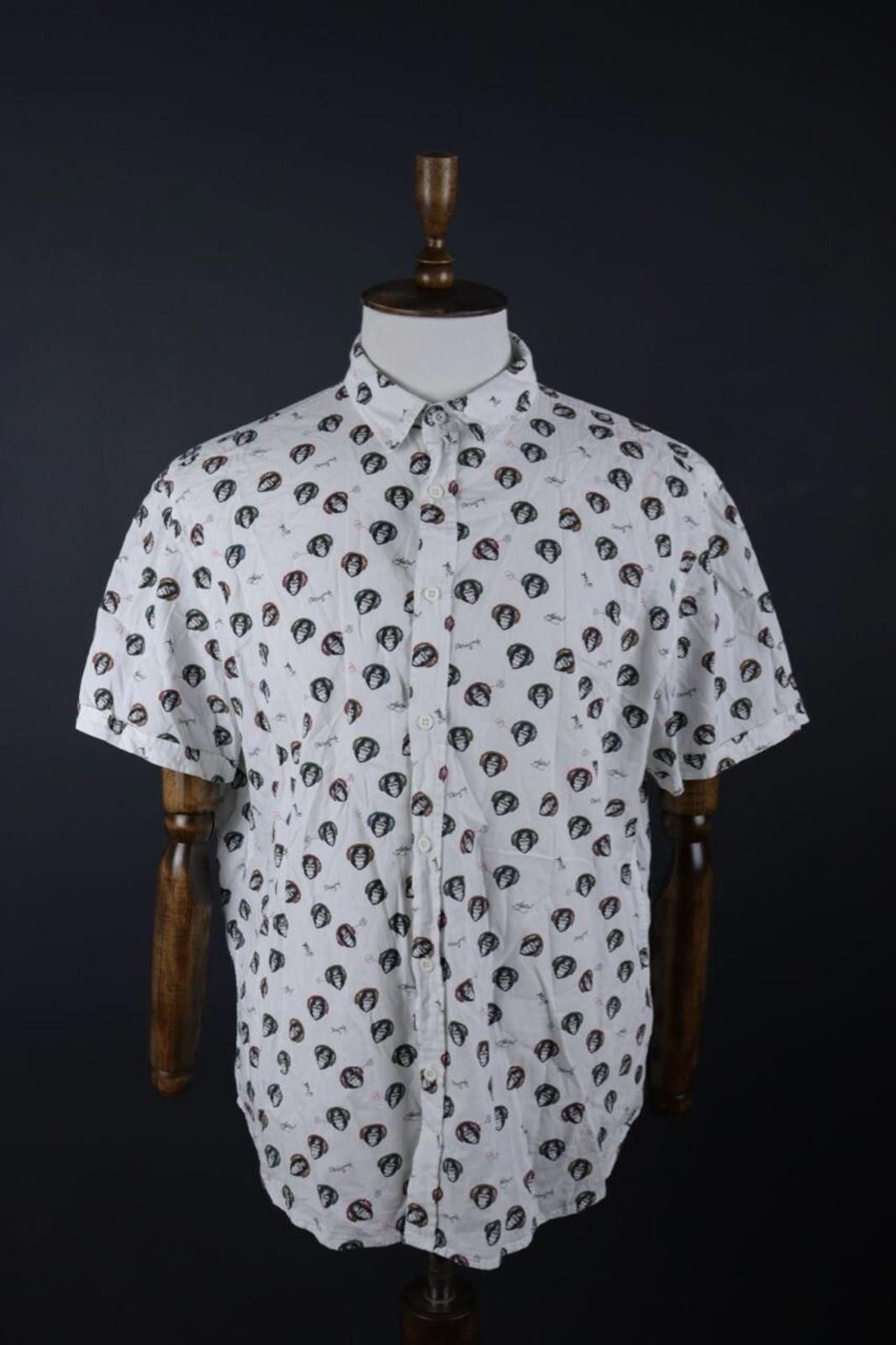 Desigual Desigual White Animal Printed Button Down Shirt Size XXL Size US XXL / EU 58 / 5 - 1 Thumbnail