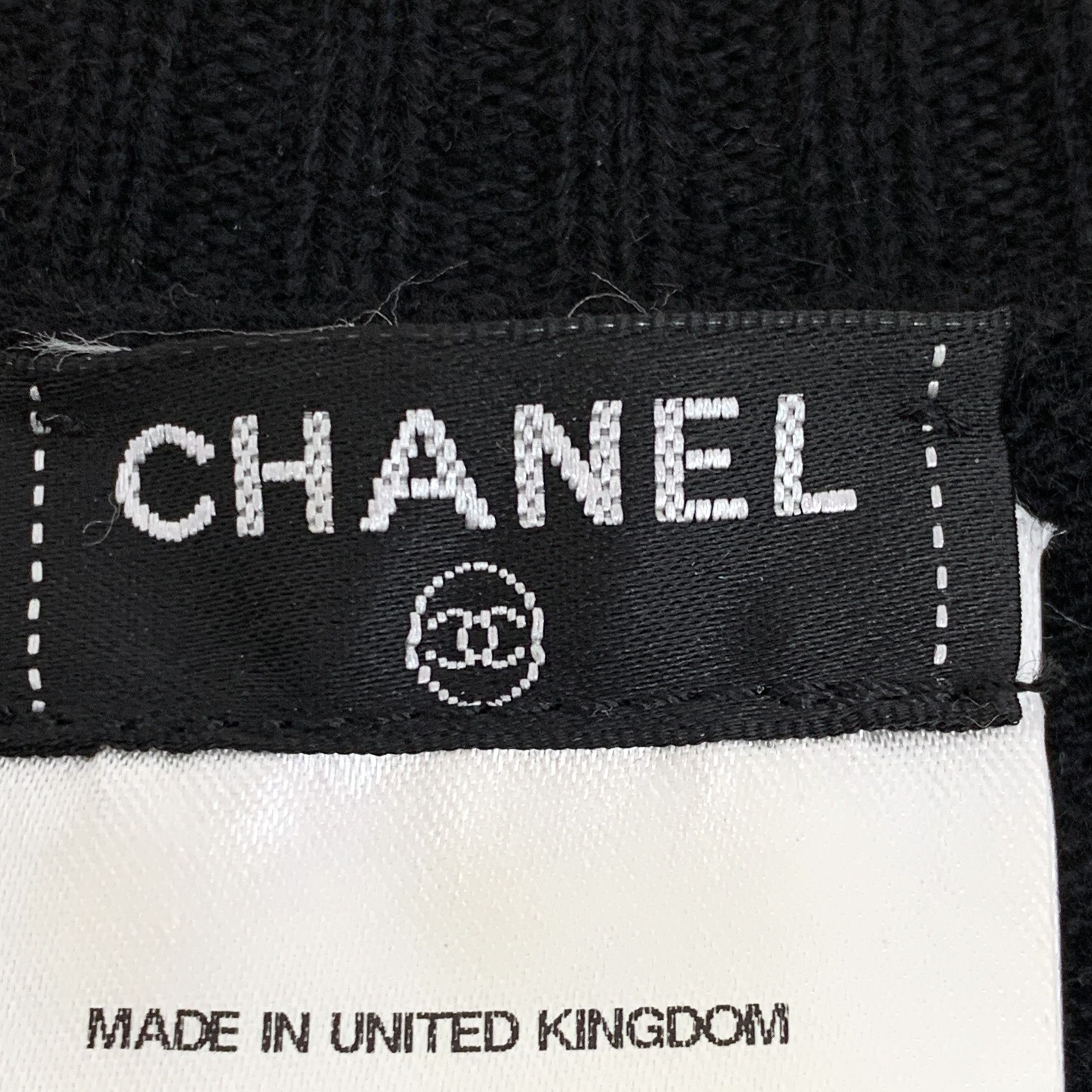 Chanel Chanel Black Metallic Logo Cashmere V-Neck Sleeveless Knit D Size XXS / US 00 / IT 34 - 2 Thumbnail