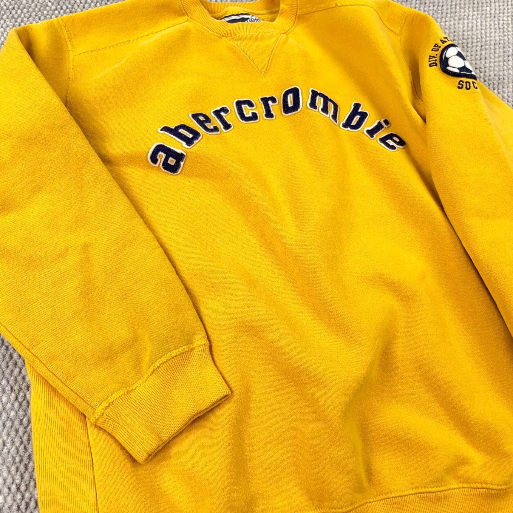 Abercrombie & Fitch Abercrombie & Fitch Sweatshirt Mens XL Yellow Crewneck VTG Size US XL / EU 56 / 4 - 5 Thumbnail