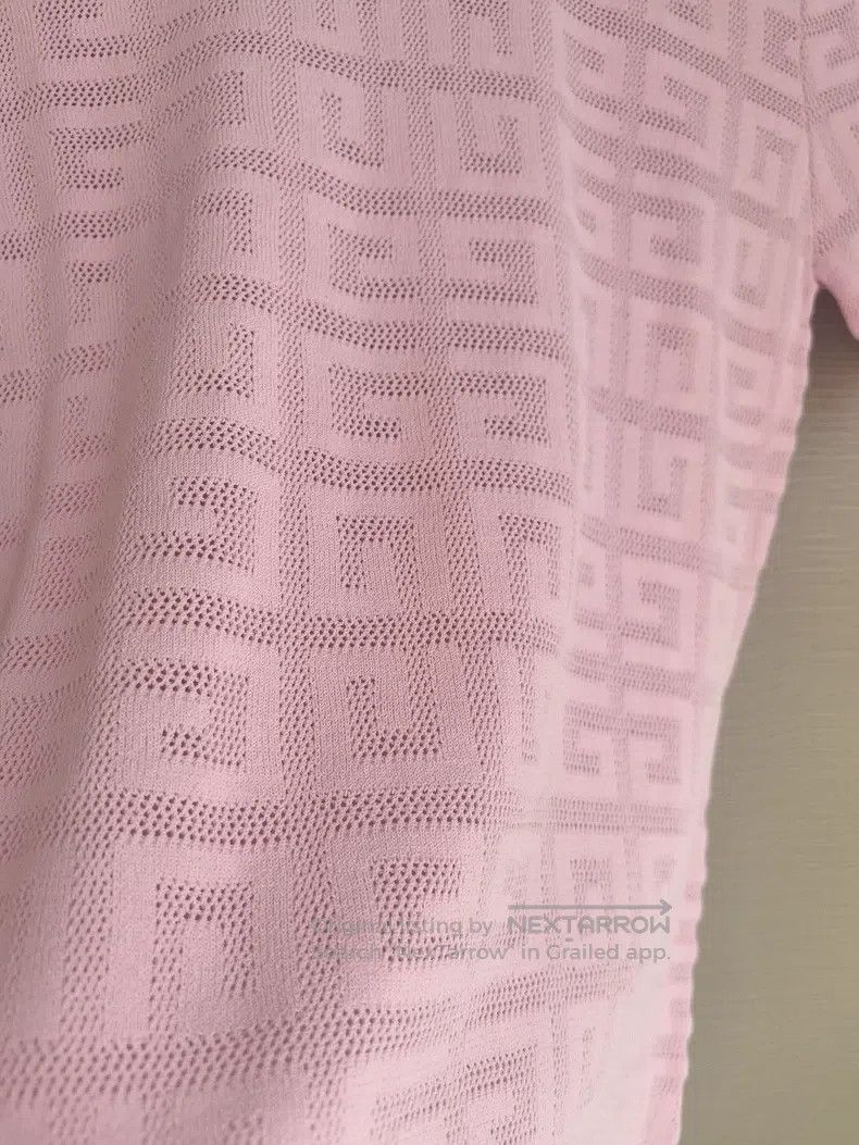 Givenchy Givenchy Pink vintage logo cutout short-sleeved T-shirt Size M / US 6-8 / IT 42-44 - 5 Thumbnail