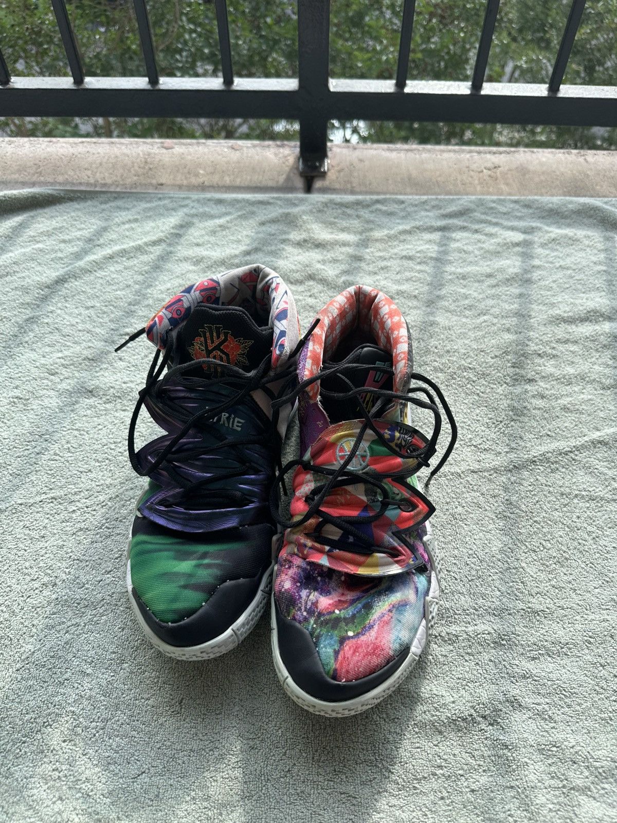 Nike Nike Kyrie Kybrid S2 Pineapple Men’s size 14 Shoes Rare! Size US 14 / EU 47 - 1 Thumbnail