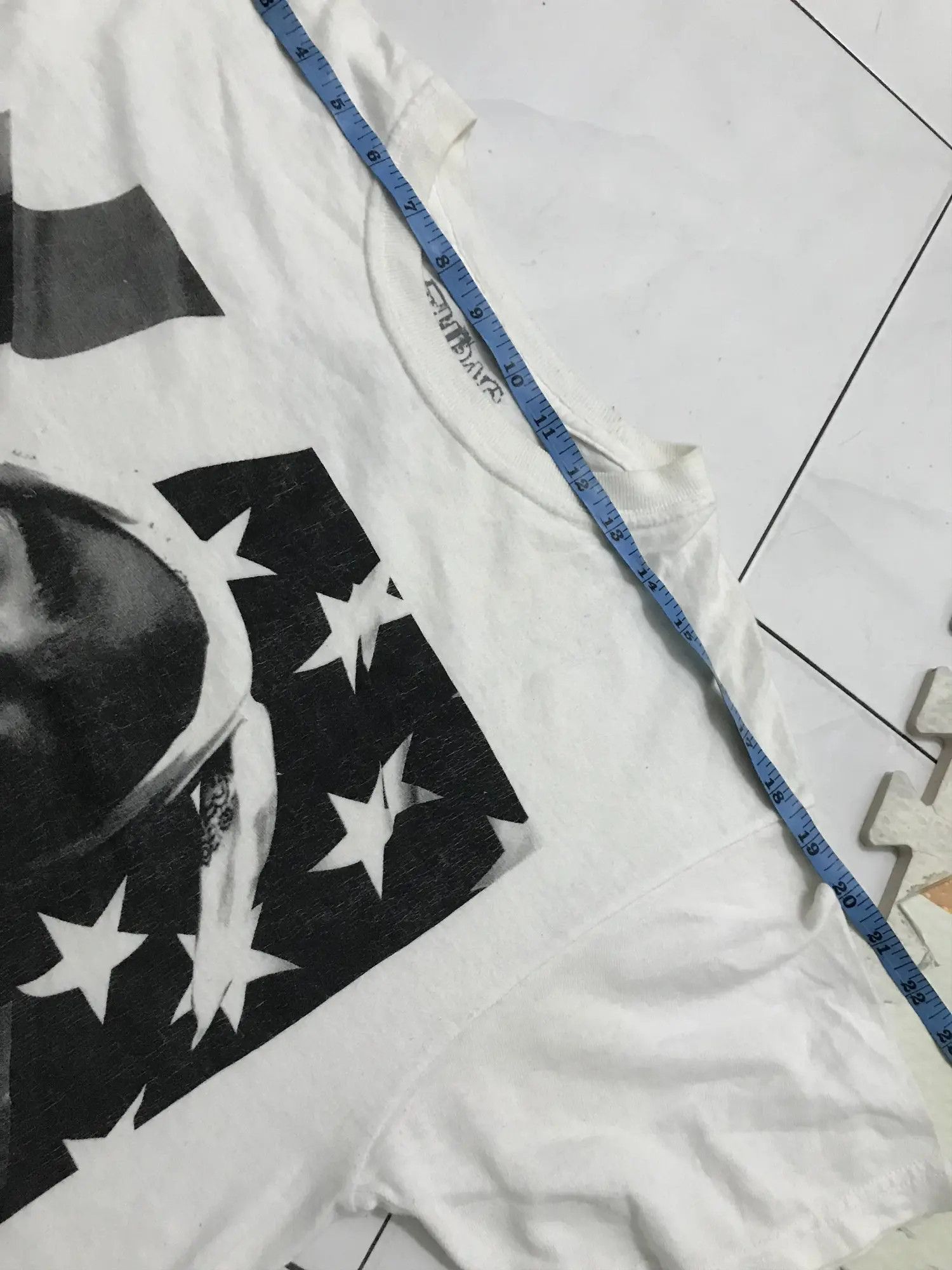 Rap Tees Vintage Tupac Shakur Big Logo Tee Size US S / EU 44-46 / 1 - 4 Thumbnail