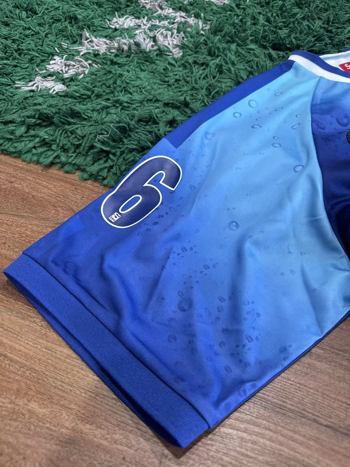 Supreme Supreme Fiji Soccer Jersey Size US L / EU 52-54 / 3 - 3 Thumbnail