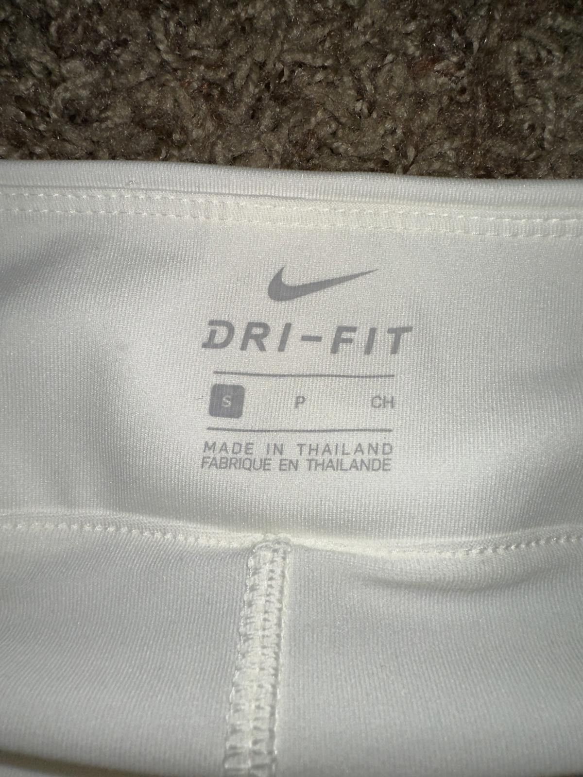 Nike Nike Women's Dri-FIT Flex 17" Golf Skorts Sample Size 28" / US 6 / IT 42 - 3 Thumbnail