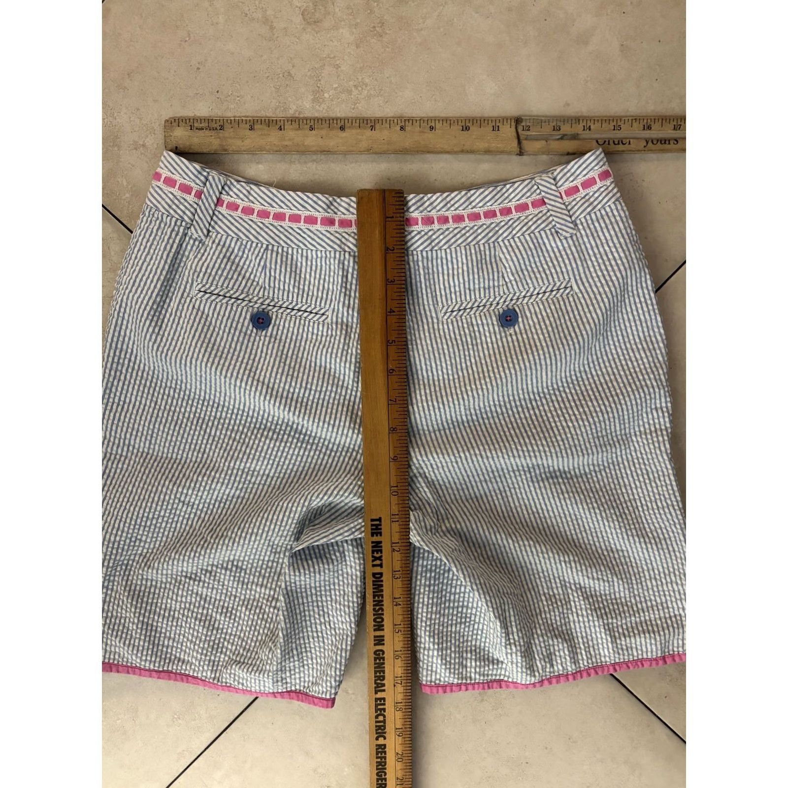 Lilly Pulitzer Lilly Pulitzer Shorts Womens 6 Blue White Seersucker Pink Trim Bermuda Casual Seersucker Cotton Spandex Button Pockets 7.5in Inseam Size 28" / US 6 / IT 42 - 6 Thumbnail