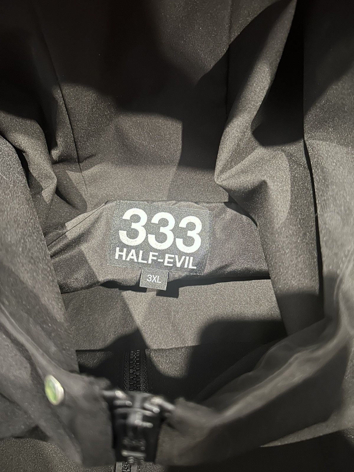 Half Evil Half evil jewel rain coat Size US XXL / EU 58 / 5 - 3 Thumbnail
